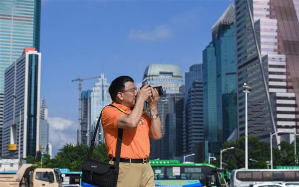  Rapid change of Shenzhen documented by correspondent with photos
