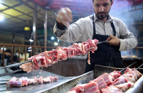  Chewing the fat with Pakistan’s BBQ masters 