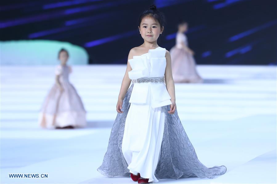 A glimpse of China Fashion Week in Beijing