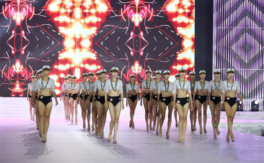 Eight fashion model contests held in China
