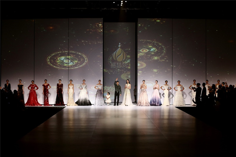 Creations of evanxu for the 2018 collection presented in Guangzhou