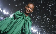  Rising star turns up the glamour at London Fashion Week 