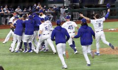  Dodgers end 32-year wait 