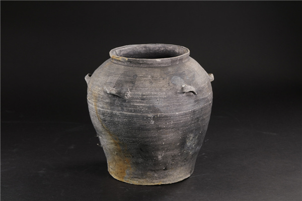  Guangzhou exhibit features ancient ceramics