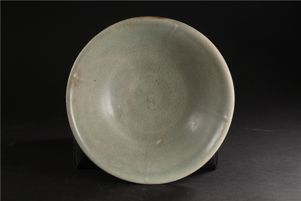  Guangzhou exhibit features ancient ceramics