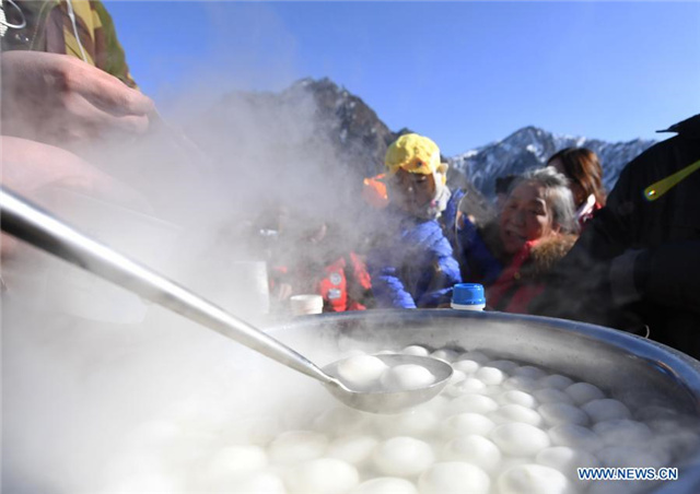  Delicious snacks made across China during Lunar New Year