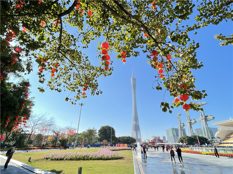Guangzhou sees over ten million tourists during CNY holiday