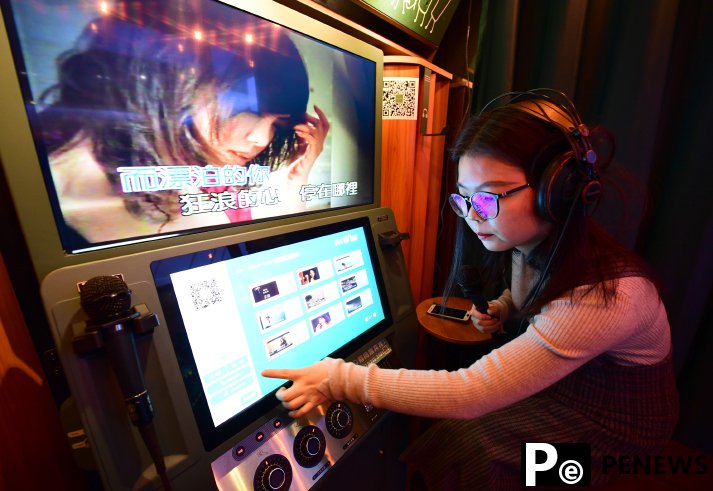 Fewer young customers, more middle-aged and elderly people going to China