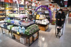 China's retail sales up 33.8 pct in first two months