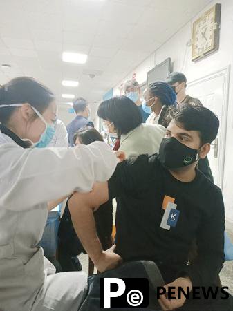  Foreign students vaccinated in Wuhan