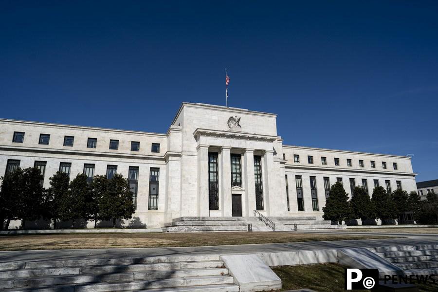 U.S. Fed keeps interest rates near zero amid inflation debate