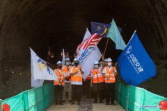 Malaysia-China joint train project sees 1st tunnel breakthrough