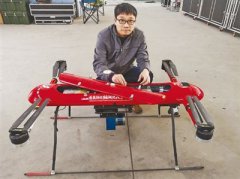 Young scientist defies tough natural conditions, devotes himself to robotics research