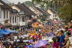  China-Laos rail link on track to boost trade, tourism