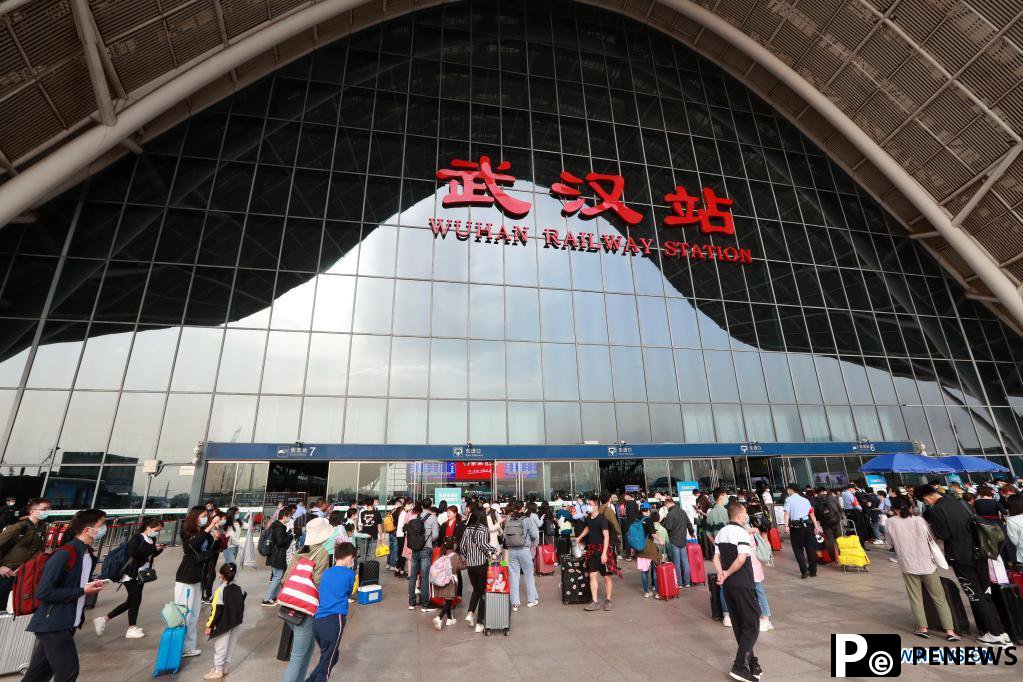 China sees robust tourism during May Day holiday