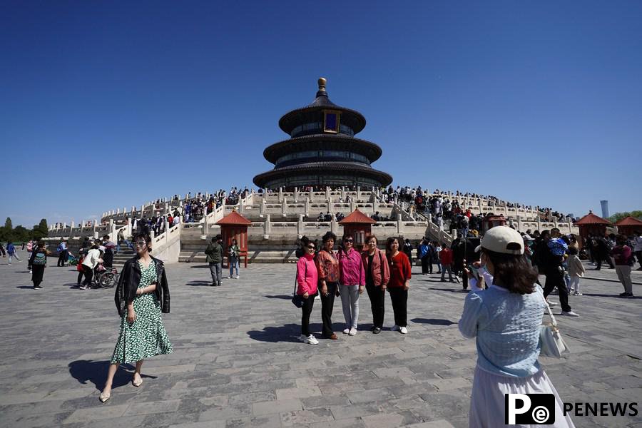 Beijing sees strong tourism rebound during May Day holiday