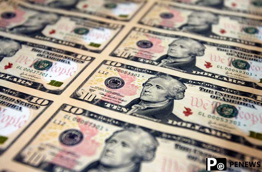 U.S. dollar share of global central bank reserves drops to 25-year low: IMF