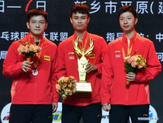 Underdog Zhou ends China's table tennis simulation in heroic fashion