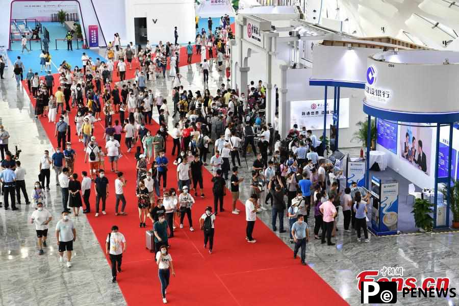 First consumer goods expo concludes