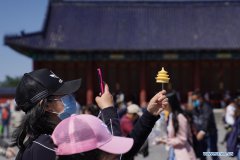 China sees boom in online tourist consumption