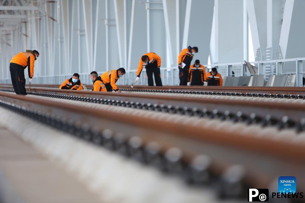 Section in Henan of Zhengzhou-Jinan high-speed railway undergoes final check