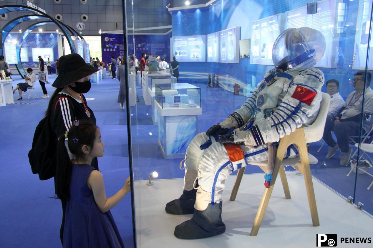 New-generation extravehicular spacesuits demonstrate China’s advances in aerospace technology