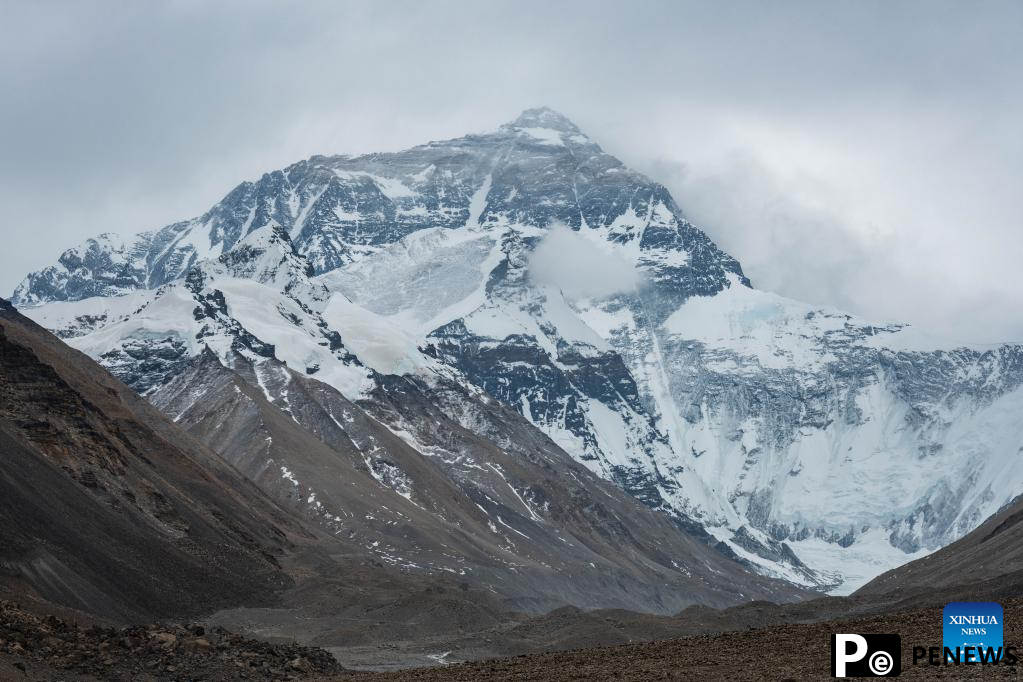 In pics: view of Mount Qomolangma