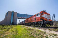  Rail connects Chinese goods with the world
