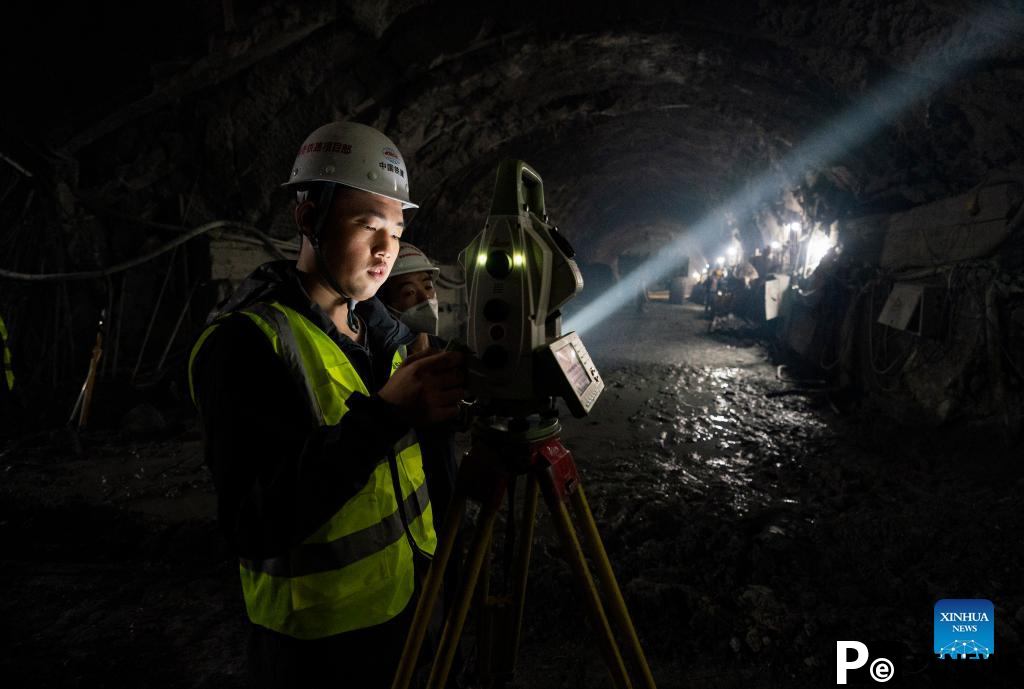 In pics: Lijiang-Shangri-La railway under construction