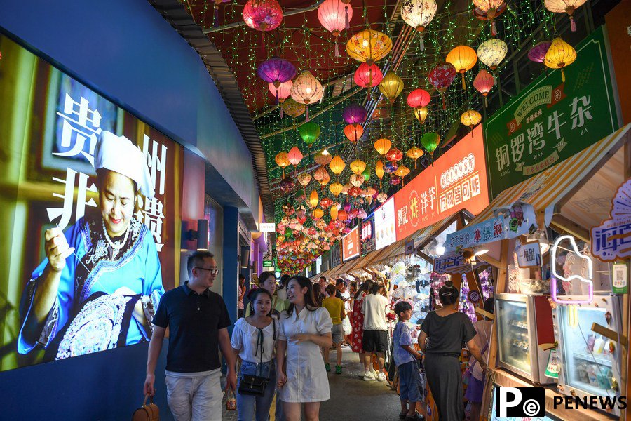 Renovated pedestrian street boosts night economy in SW China city