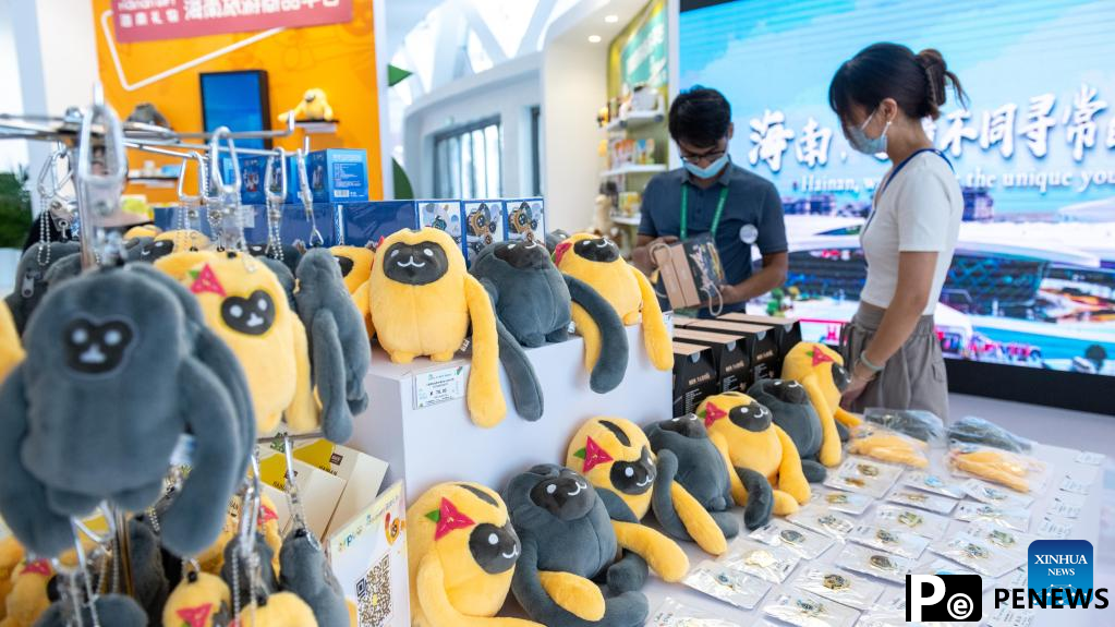 2nd China International Consumer Products Expo opens in Hainan