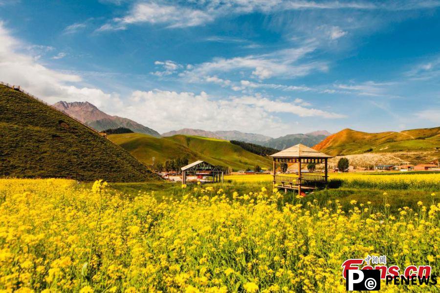 Magnificent mountain scenery in Qinghai