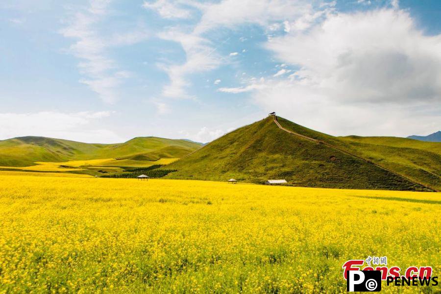 Magnificent mountain scenery in Qinghai