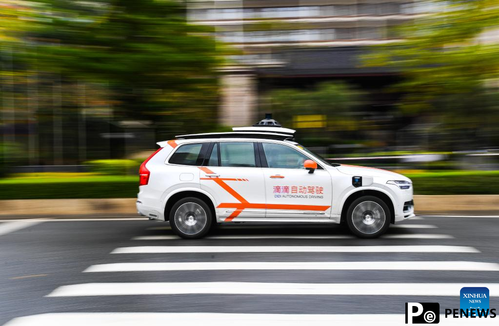 Autonomous driving vehicles start commercialized demonstration operation in S China