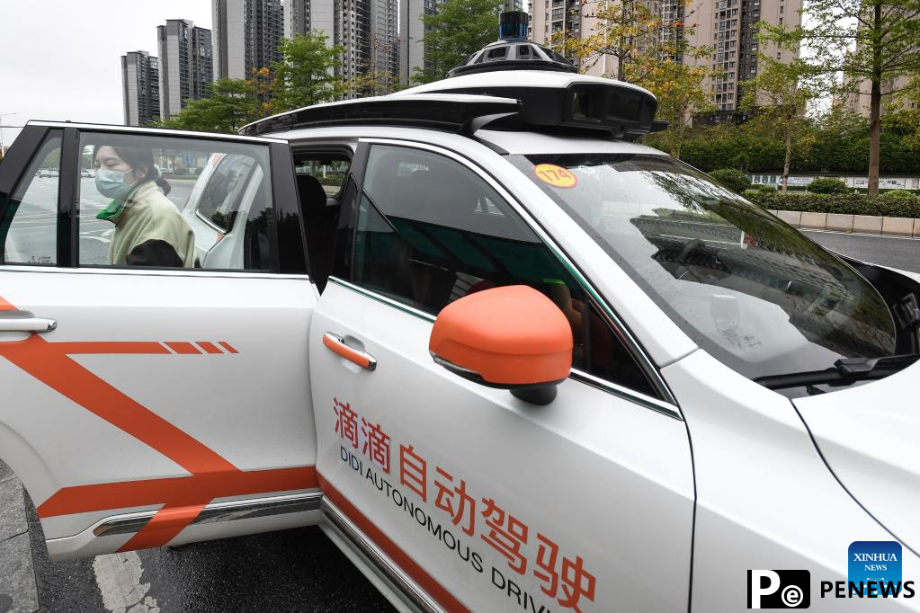 Autonomous driving vehicles start commercialized demonstration operation in S China