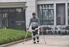 Robotic exoskeletons expand options for paraplegic patients