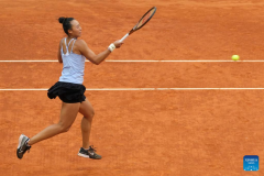 Highlights of women's singles round of 32 at Madrid Open tennis tournament