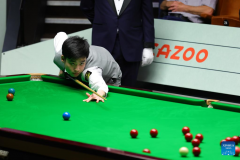 China's Si reaches semifinals at snooker World Championship