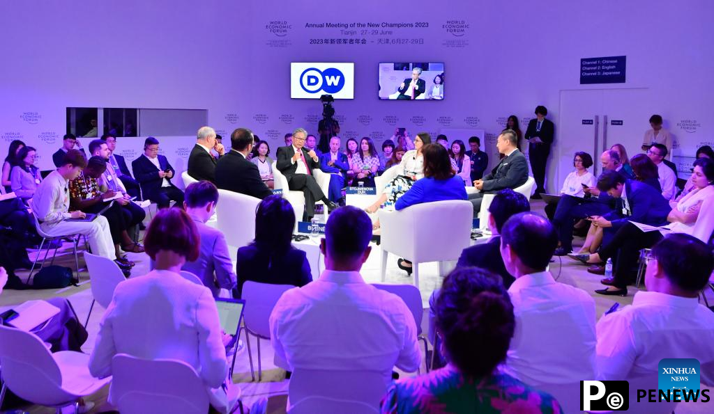 Session themed "New Skills for Fast-Moving Industries" held during Summer Davos in Tianjin