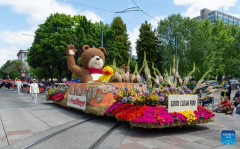 Grand Floral Parade held during Portland Rose Festival
