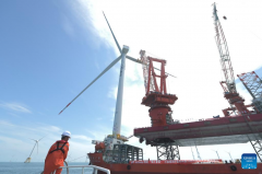 Construction of giant offshore wind turbine completed in Fuzhou