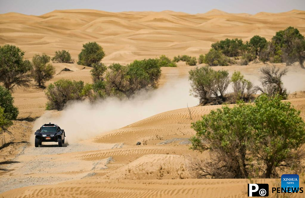 Xinjiang sees booming tourism in first four months