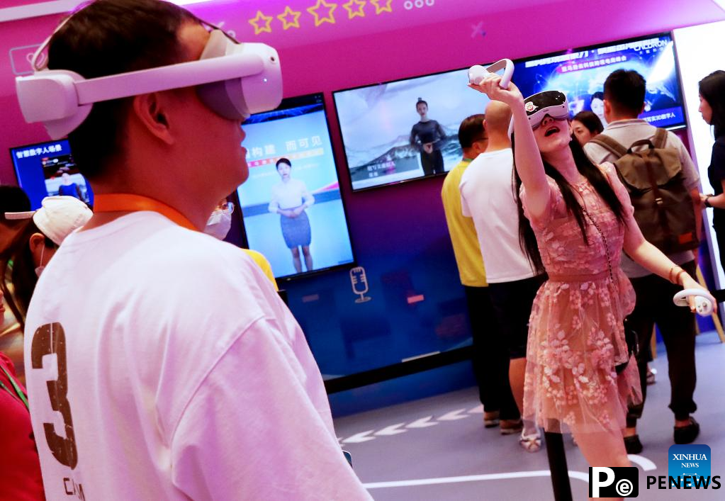 Advanced technologies displayed at 2023 Amazon Cloud Technology China Summit in Shanghai