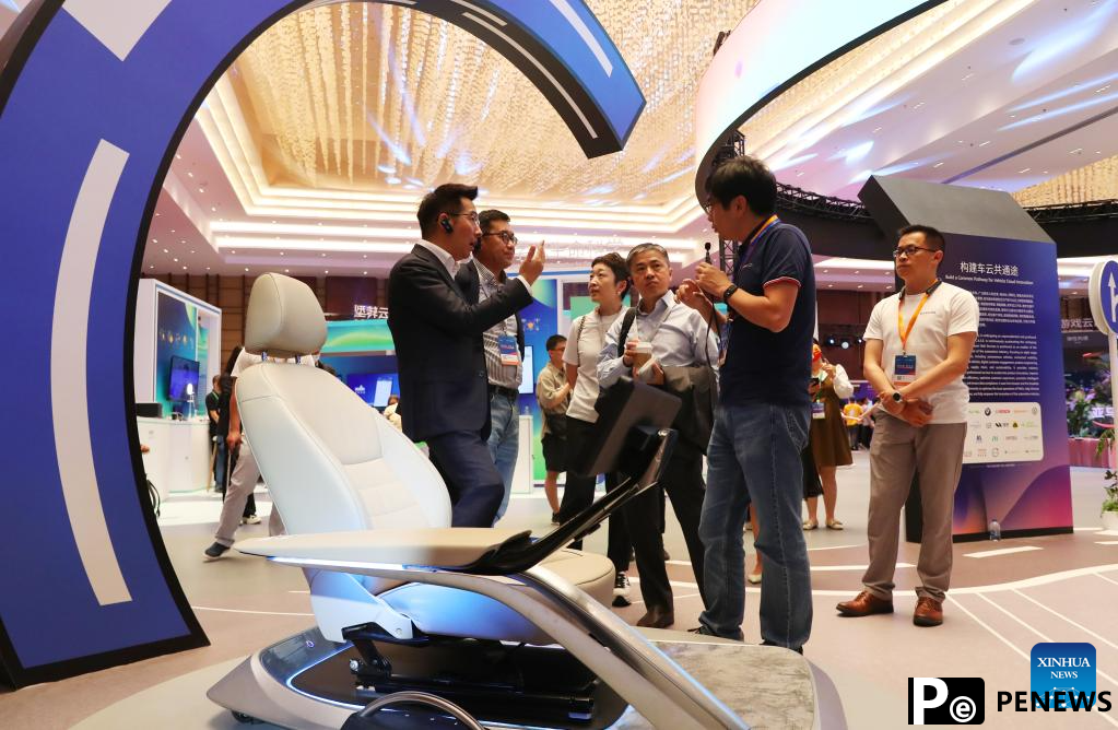 Advanced technologies displayed at 2023 Amazon Cloud Technology China Summit in Shanghai