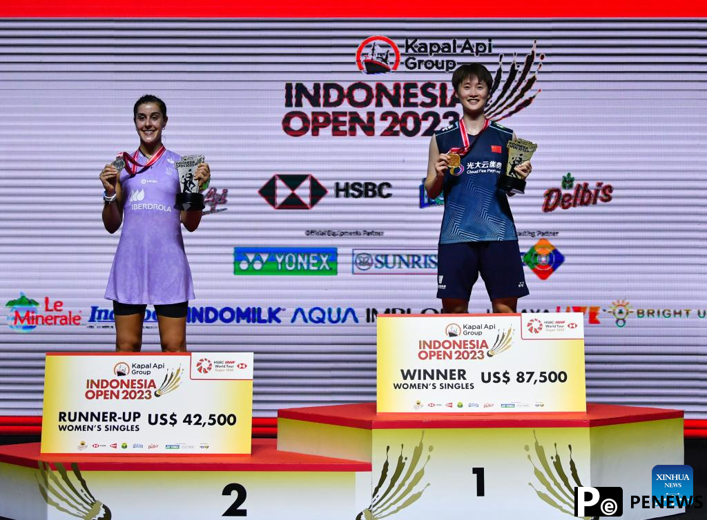 Chen Yufei wins women