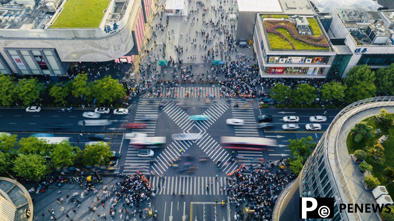 Gig economy helps workers earn extra income in Hangzhou, E China