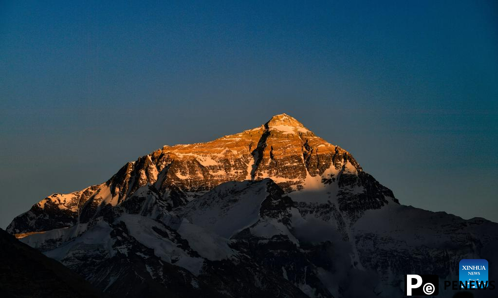 View of Mount Qomolangma in SW China