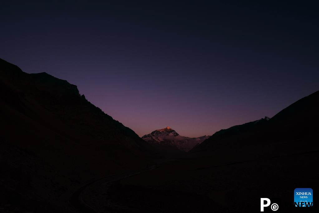 View of Mount Qomolangma in SW China