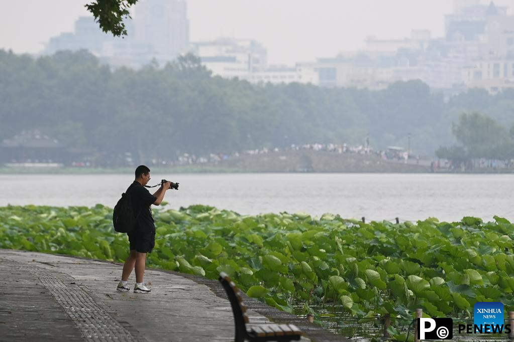 Hangzhou-Huangshan high-speed railway promotes tourism industry for cities along line