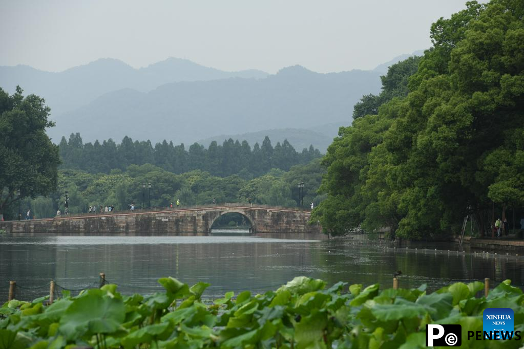 Hangzhou-Huangshan high-speed railway promotes tourism industry for cities along line